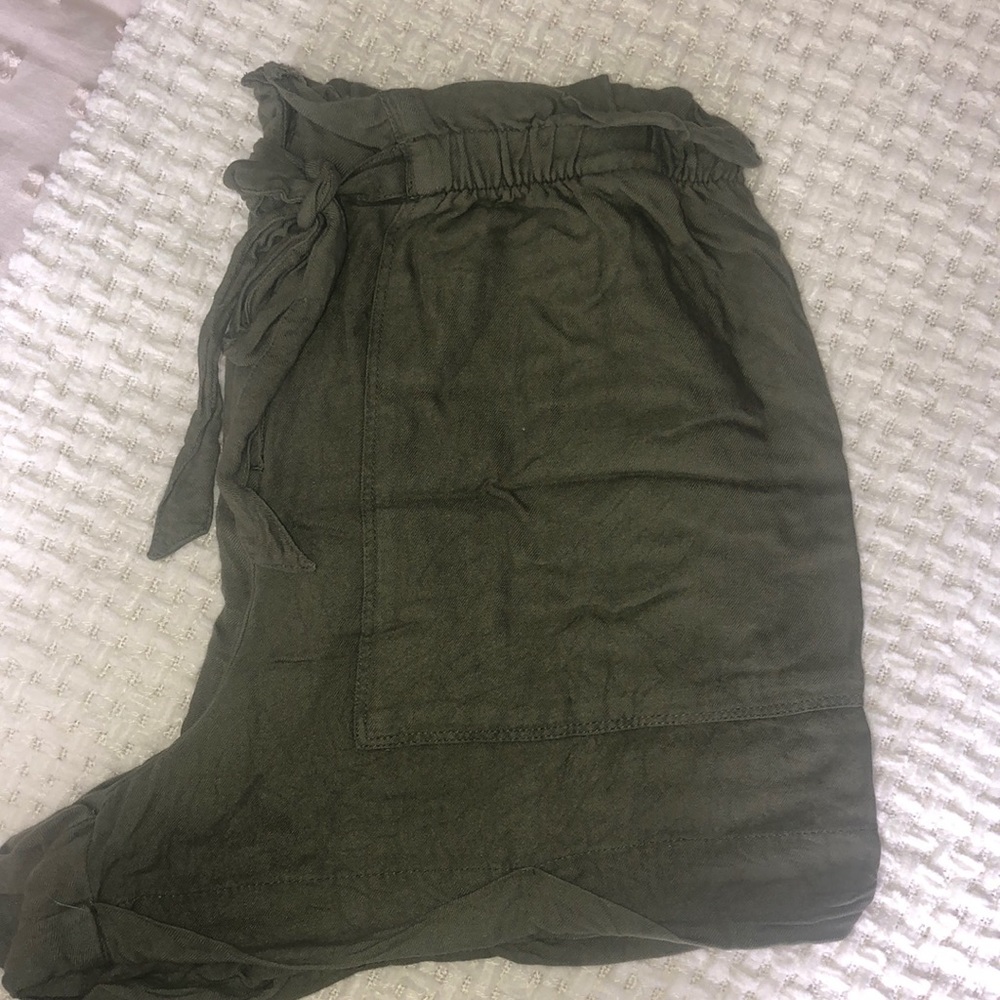 High Waisted Paper Bag Flowy / Cloth Shorts